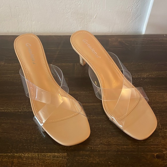 Greatonu Shoes - NWT Greatonu Heels